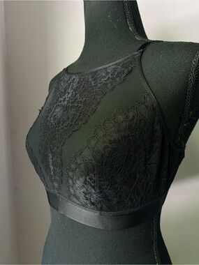 Soma Black MEDIUM lace sheer breathtaking high neck bralette